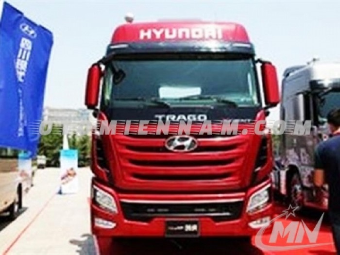 Bán xe tải Hyundai HD360  đời 2016, xe nhập, giá tốt, giao xe toàn quốc