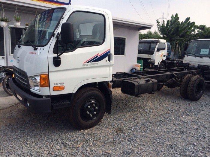 Xe tải Hyundai HD700 7 tấn