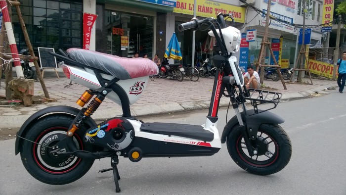 Xe giant m133 ( xe bò điên)