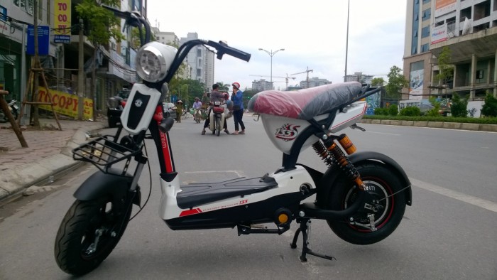 Xe giant m133 ( xe bò điên)