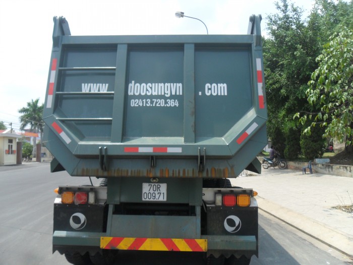 Rơ moóc 24 khối tải trọng 29 tấn thùng moóc ben của Doosung