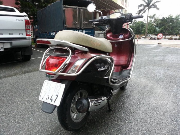 YMH 125cc kiểu dáng Elizabeth Chất Luợng Châu Âu Xe Nhập Khẩu Nguyên Thùng