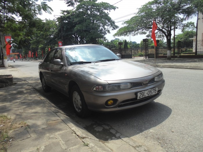 Xe Mitsubishi galant 1993