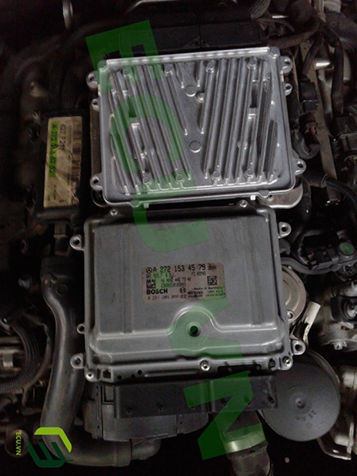 Hộp động cơ Mercedes-Benz E280 A2721534579 Bosch 026120906