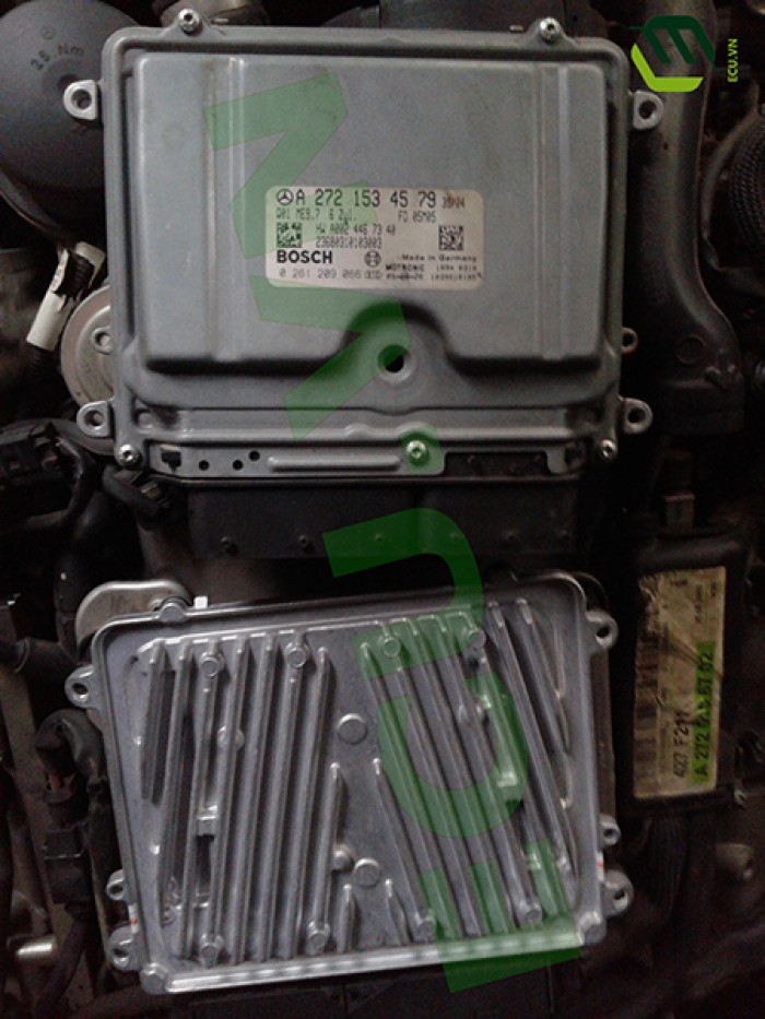 Hộp động cơ Mercedes-Benz E280 A2721534579 Bosch 026120906