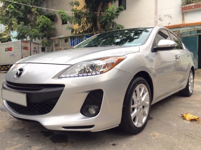Bán Mazda 3 2013 cũ màu bạc