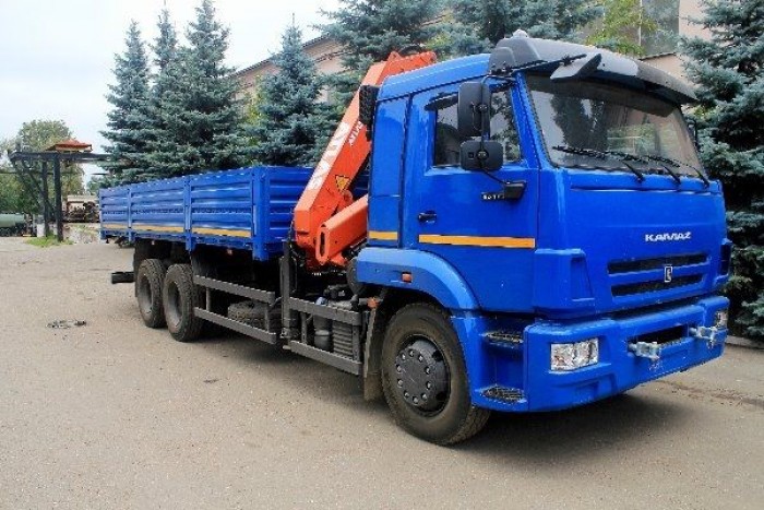 Xe tải Kamaz 65117 14 tấn (khối) 6x4 thùng dài 7m nhập khẩu mới