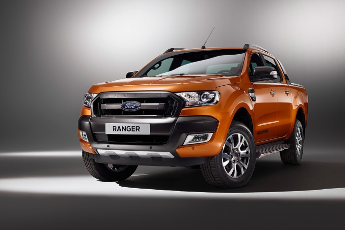 Ford Wildtrak 2.2 AT giá tốt nhất, đủ màu, giao xe ngay, liên hệ để có giá tốt