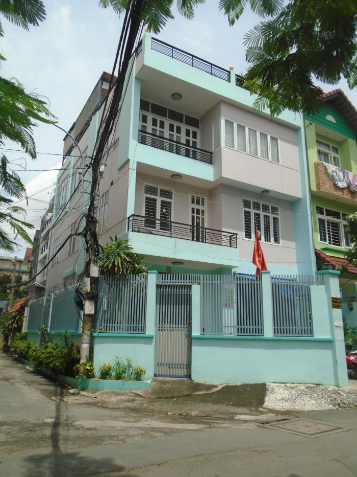 Cho thuê nhà hẻm CMT8, quận Tân bình, 8x16m, 3 lầu, ST