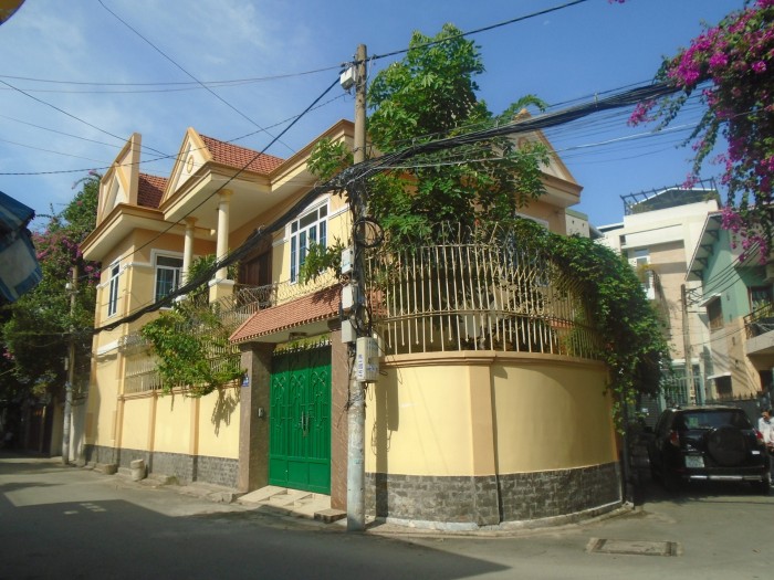 Nhà Villa cho thuê đường hẻm Nguyễn Văn Mại, 14x20m, 1 lầu,ST
