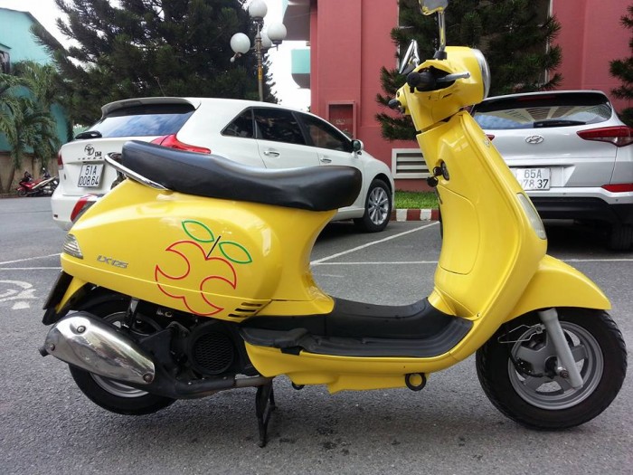 Vespa Diamond Blue 125Fi Phun Xăng Điện Tử Phiên Bản Trái Táo 2015 Tuyệt Đẹp