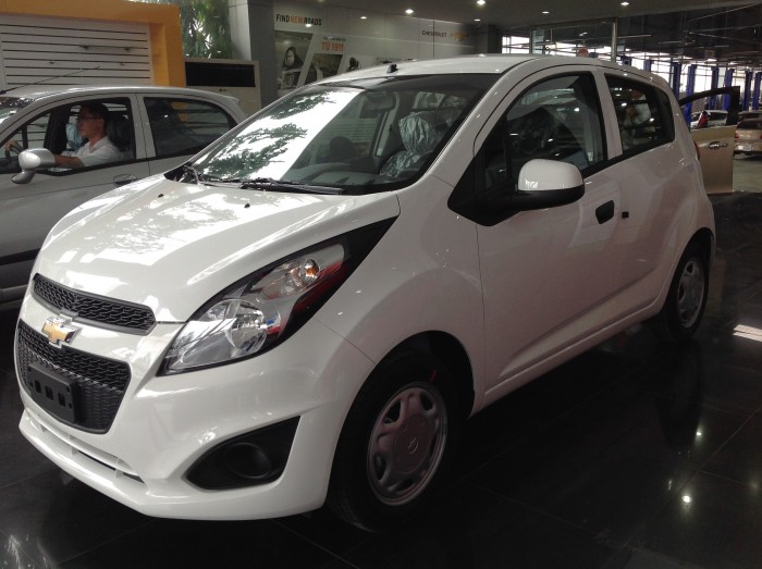 Hot hot ! xe chevrolet spark Dou khuyến mãi lớn - hỗ trợ vay 100%
