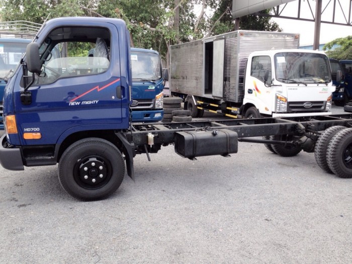 VEAM HYUNDAI HD700, 7 tấn thùng dài >6m, thủ tục nhanh giao xe ngay
