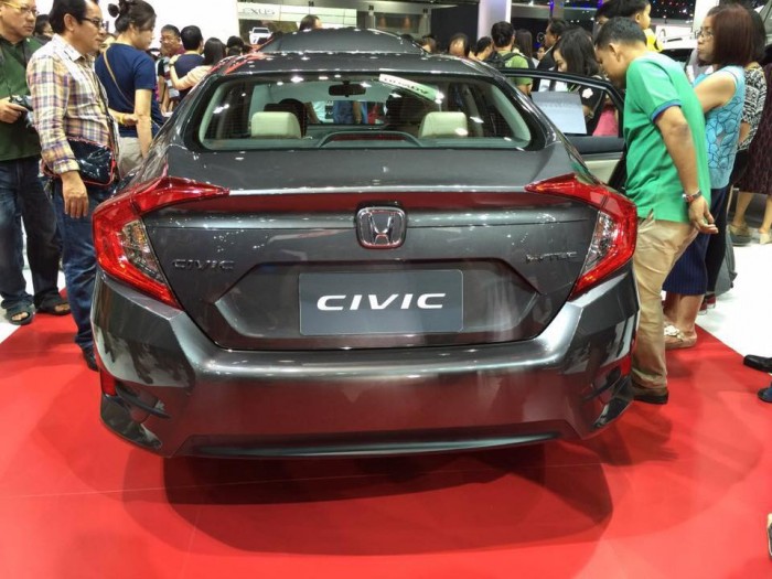 Honda Civic 2017 Nhập Thái Hoàn toàn mới