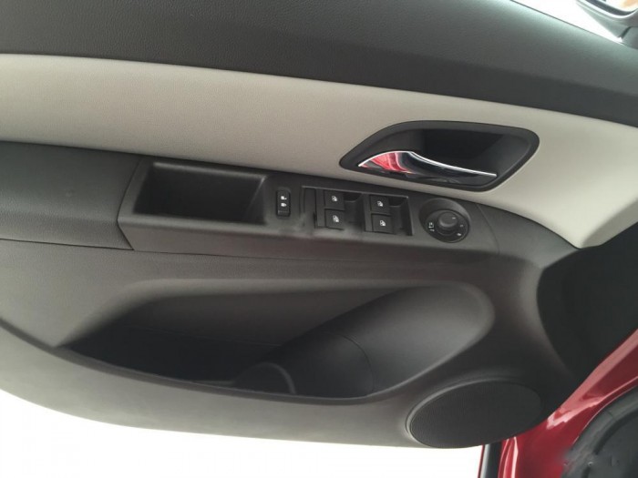 CHEVROLET AVEO1.5 LT giảm giá trực tiếp