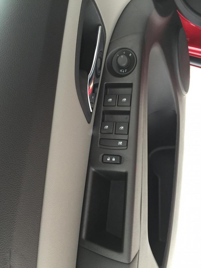 CHEVROLET AVEO1.5 LT giảm giá trực tiếp