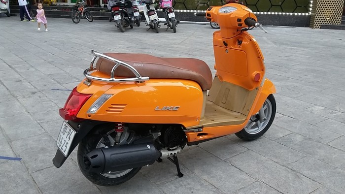 Like Fi kymco màu cam 2k11