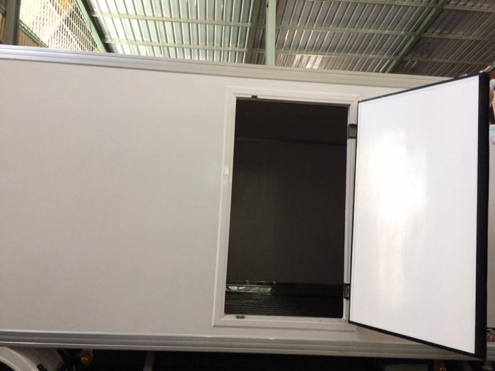 Bán xe VT750 thùng bảo ôn 7,5 tấn