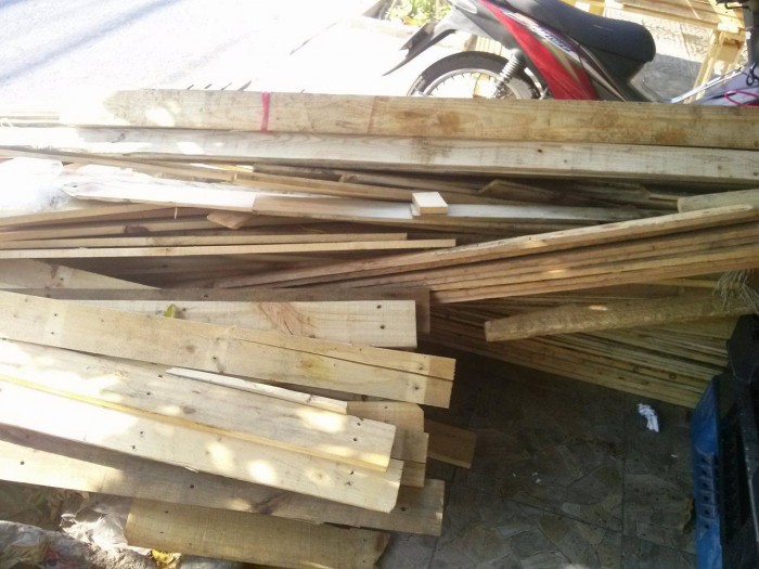 Pallet gỗ ĐÀ NẴNG hàng thanh lý giá từ 50-90k4