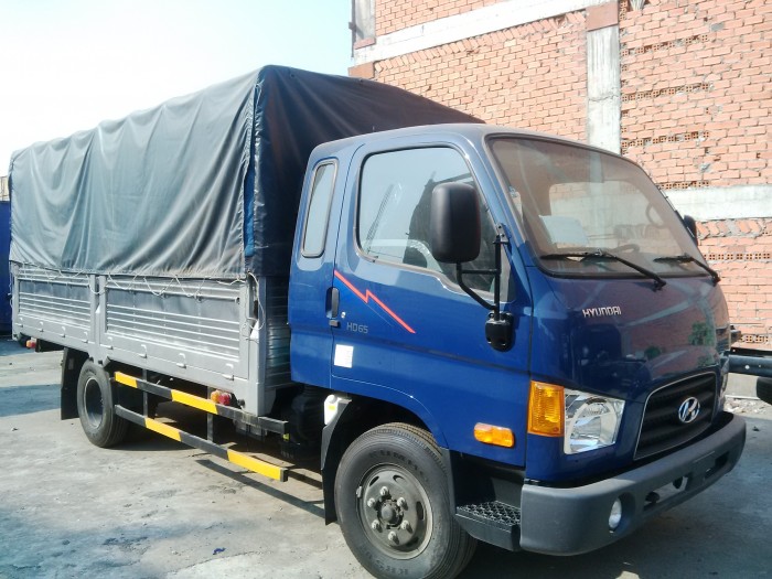 Bán xe tải Hyundai HD65 2,5 tấn mới
