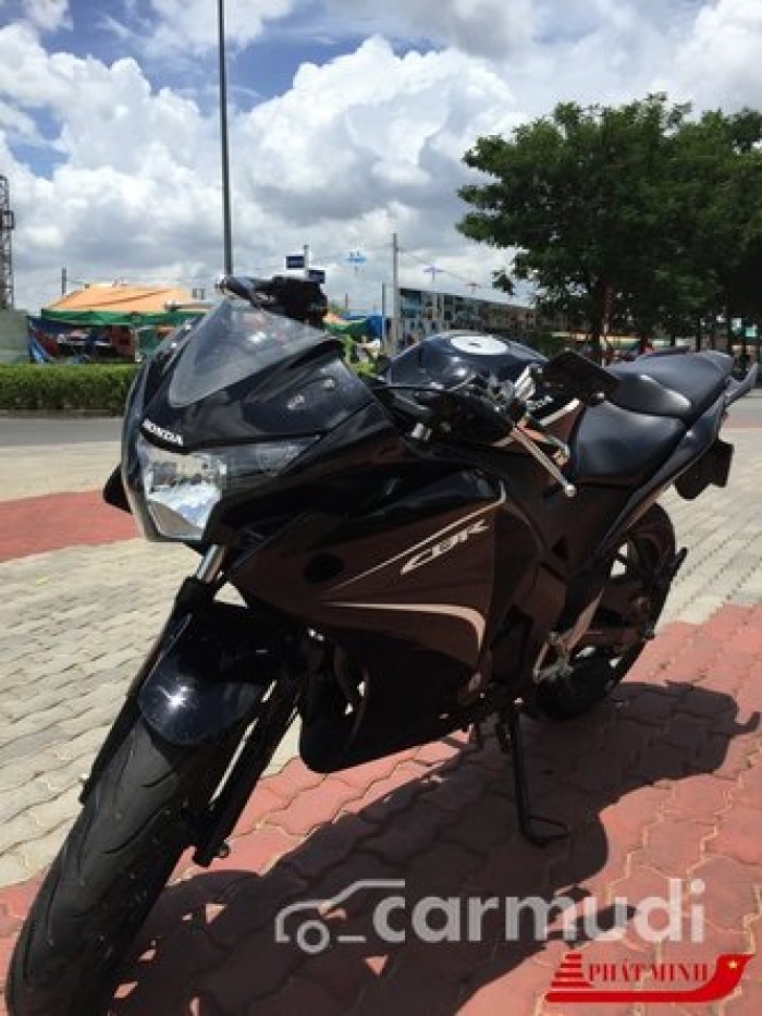 Bán xe Honda CBR 150 đời 2011 còn mới 99%