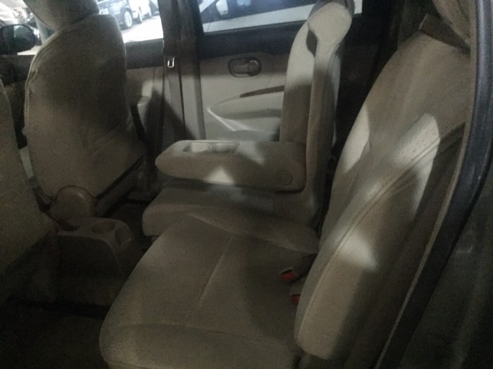 Nissan Livina 2k11,máy xăng, số sàn.