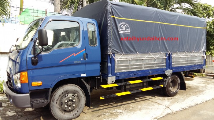 Hyundai HD65 1,9 tấn thùng bạt