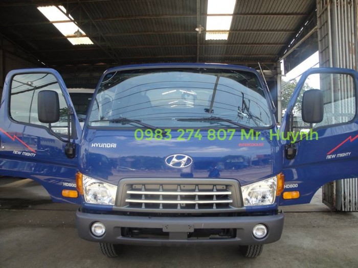 Xe tải hyundai HD700, tải trọng 7 tấn 1, Đời 2016, xe có sẵn giao ngay.