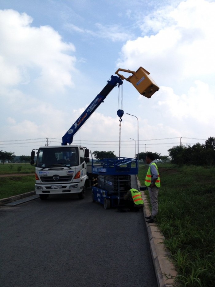 Cho thuê xe nâng, xe nâng người, xe cẩu, gia rẻ