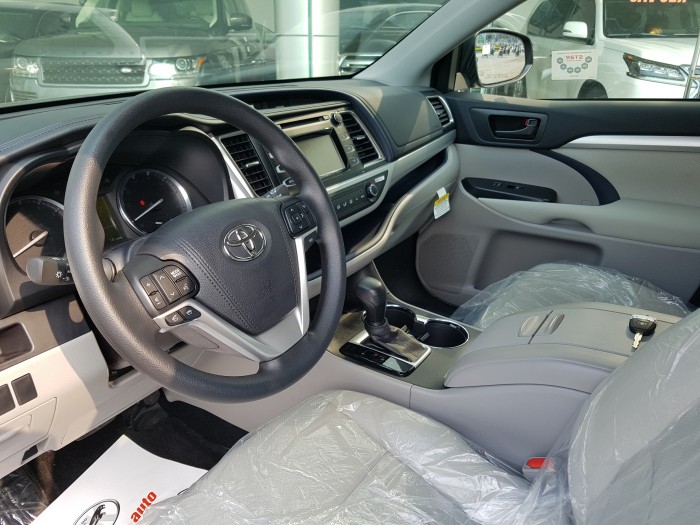 Toyota Highlander LE