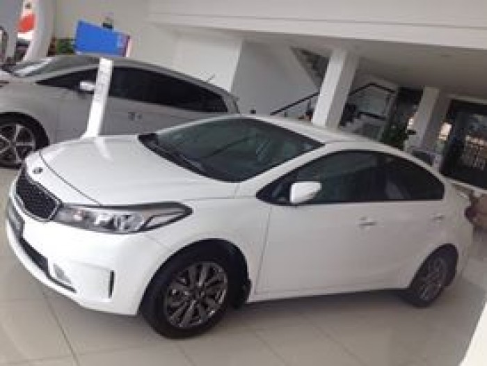 Kia Cerato giá cực rẻ