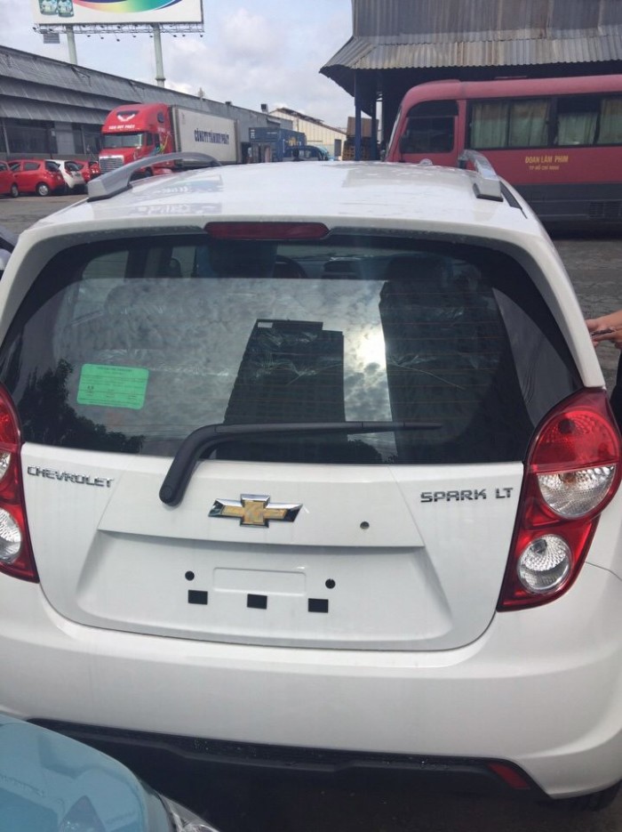 Cần bán chevrolet spark 2016 thương hiệu của mỹ,giá tốt