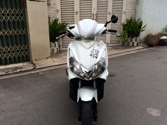 Honda Air Blade lên full Thái,BSTP, màu trắng