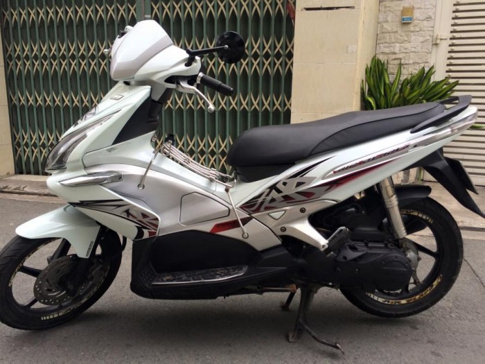 Honda Air Blade lên full Thái,BSTP, màu trắng