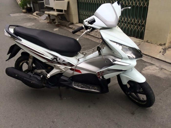 Honda Air Blade lên full Thái,BSTP, màu trắng