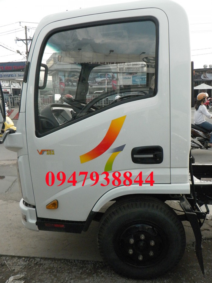 Bán xe tải 2,4 tấn đi thành phố xe mới 100% trả góp lãi suất thấp nhất thị trường