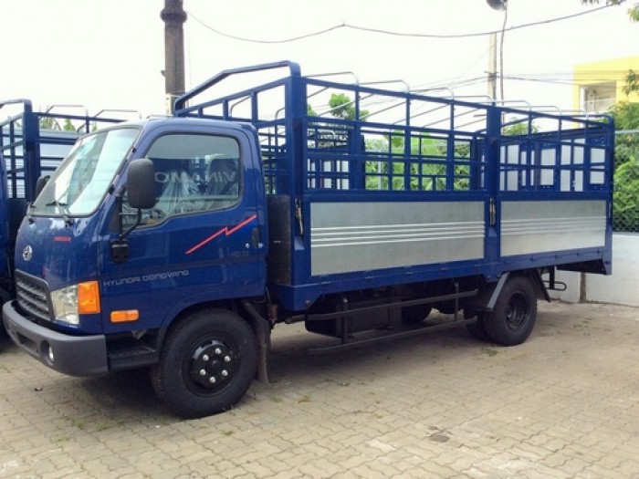 Xe tải có sẵn hyundai hd700 7 tấn mui bạt
