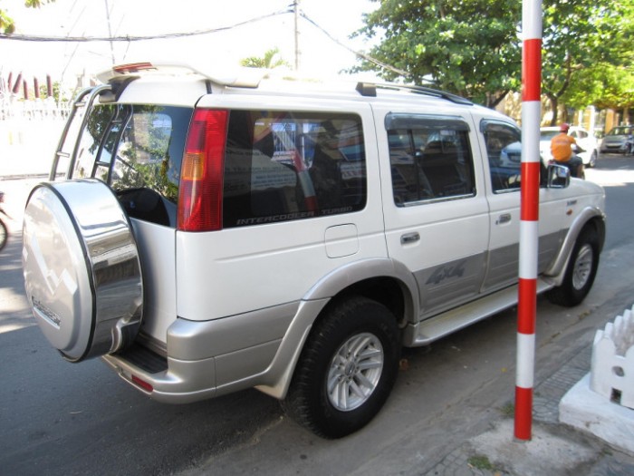 Bán Ford Everest XLT, hai cầu, Màu trắng