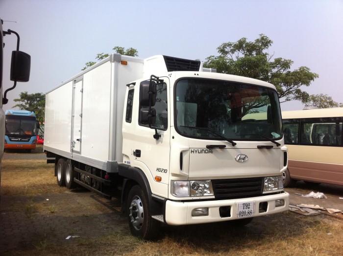 Hyundai  HD210 thùng đông lạnh nhập khẩu hàn quốc .