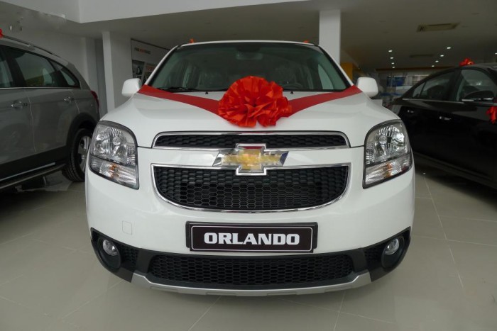 Bán ô tô Chevrolet Orlando năm 2016, màu đỏ giá cạnh tranh.Xe mang thương hiệu của Mỹ