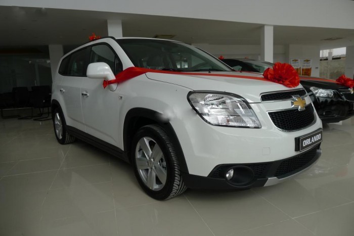 Bán ô tô Chevrolet Orlando năm 2016, màu đỏ giá cạnh tranh.Xe mang thương hiệu của Mỹ