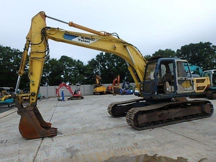 Bán máy xúc KOBELCO SK200LC-1