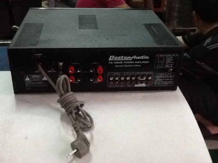 Bán chuyên Ampli karaoke boston audio pa-1800se hàng đẹp  mới .