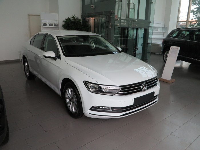 Volkswagen Passat 2016, nhập khẩu nguyên chiếc, giá tốt, ưu đãi lớn