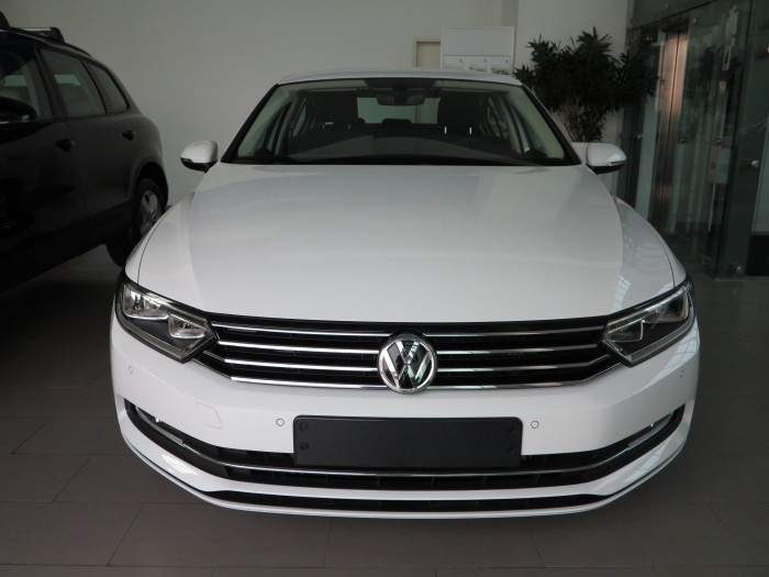 Volkswagen Passat 2016, nhập khẩu nguyên chiếc, giá tốt, ưu đãi lớn