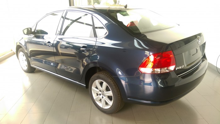 Polo Sedan, xe Đức, nhập nguyên chiếc, giao ngay, tặng nhẫn kim cương, dán phim siêu cấp, bảo dưỡng