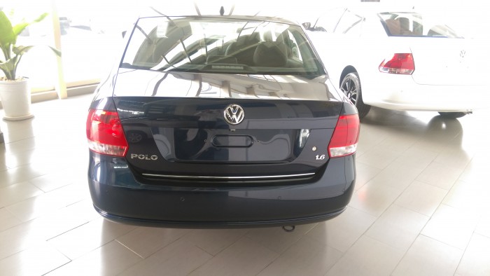 Polo Sedan, xe Đức, nhập nguyên chiếc, giao ngay, tặng nhẫn kim cương, dán phim siêu cấp, bảo dưỡng