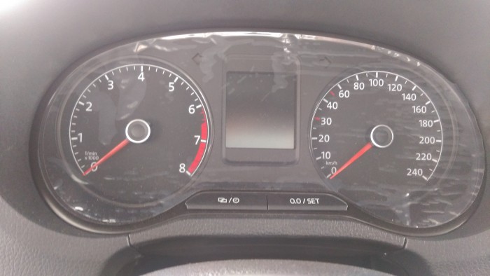 Polo Sedan, xe Đức, nhập nguyên chiếc, giao ngay, tặng nhẫn kim cương, dán phim siêu cấp, bảo dưỡng