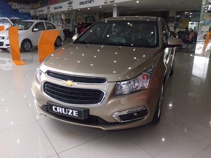 Cần bán xe Chevrolet Cruze LTZ đời 2016, màu bạc, xe đạt chuẩn chất lượng Mỹ