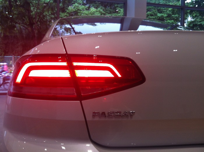Đẳng cấp số 1 Châu Âu Volkswagen xâm nhập thị trường Việt Nam, VW PASSAT 1.8L ưu đãi 50 triệu tặng dán phim 3M
